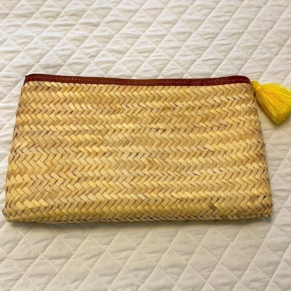 Straw bag clutch purse zippered top yellow tassel pull yellow graphic CELEBASH - Picture 2 of 8